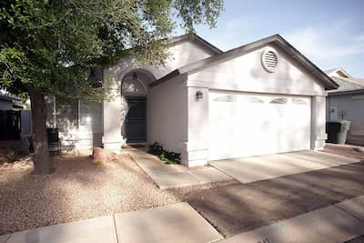 Driveway Pressure Washing: The Impact of a Clean Driveway